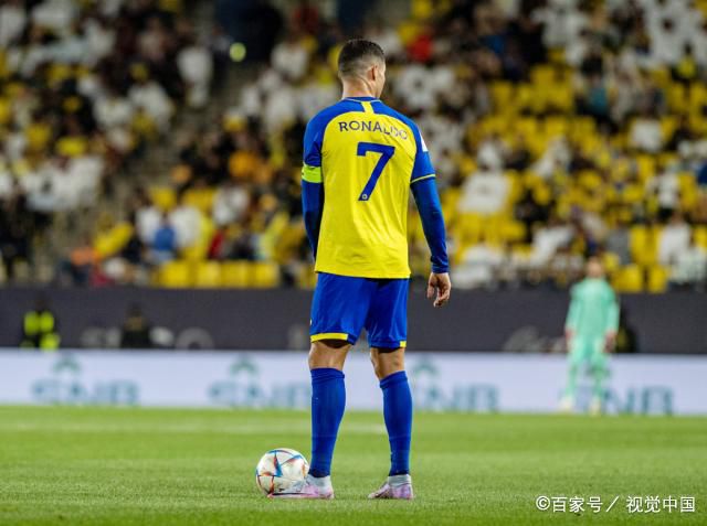 沈阳同时也是陈思诚的家乡，武汉路演时被陈思诚称为“武汉之光”的朱一龙，这次终于找到“扳回一城”的机会，口播华丽宣传语隆重介绍了“沈阳之光”陈思诚登场，映后互动现场欢笑声不断！此次沈阳路演也是朱一龙第一次观看完整影片，何非最后转身离开的残忍一幕也给他留下极深刻的印象，甚至情绪激动当场嘴瓢，将“看到何非转身的时候我心里骂了一万句”说成了“万了一骂句”，陈思诚果断预测这句：“就是下一个热搜！”6月26日，由王宝强导演、领衔主演的现实题材电影《八角笼中》于北京举办首映礼